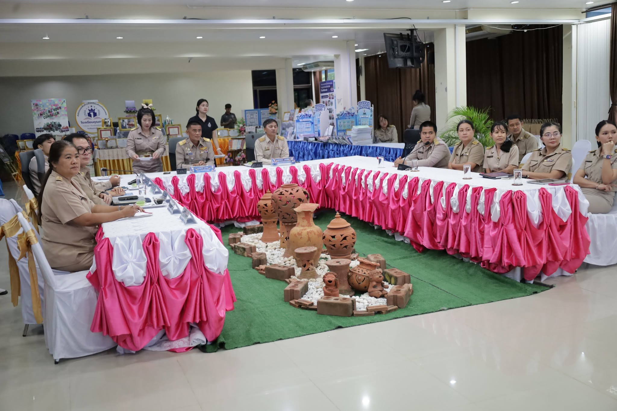 ภาพประกอบ