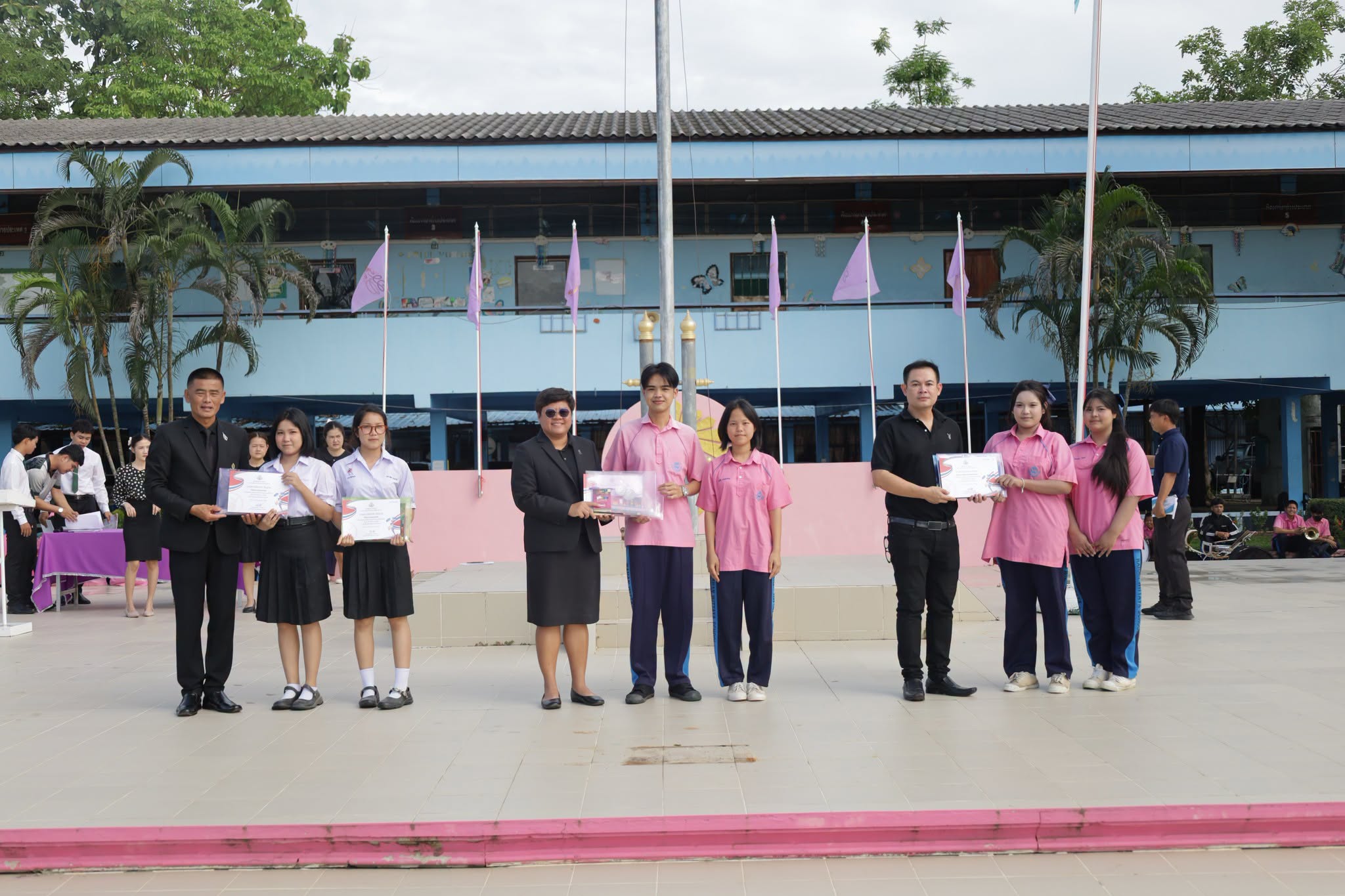 ภาพประกอบ