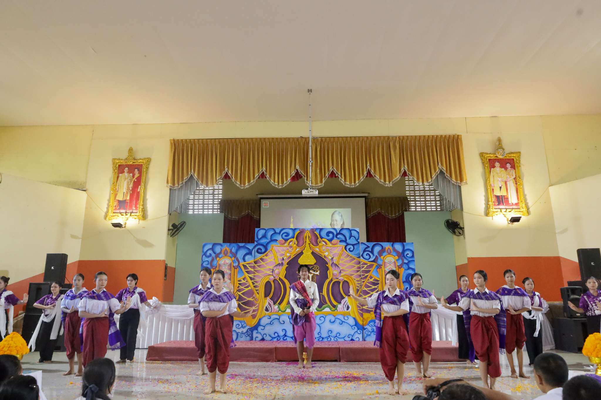ภาพประกอบ