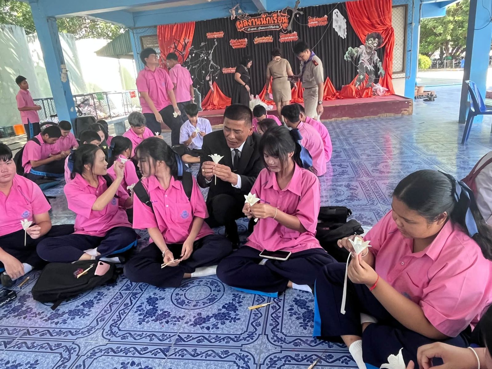 ภาพประกอบ